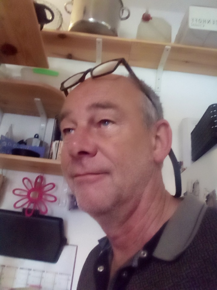 Profil de Ghani, 55 ans, TS Suisse à Trub