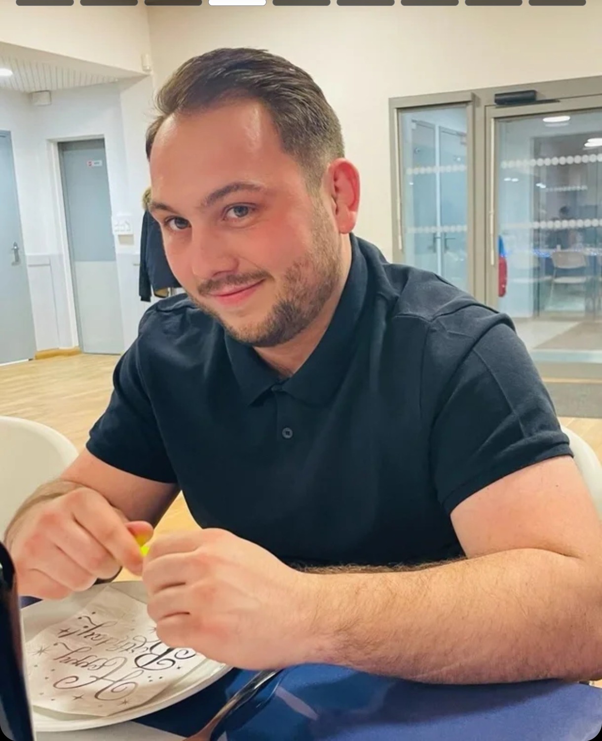 Profil de Eddine, 28 ans, TS Suisse à Ballaigues