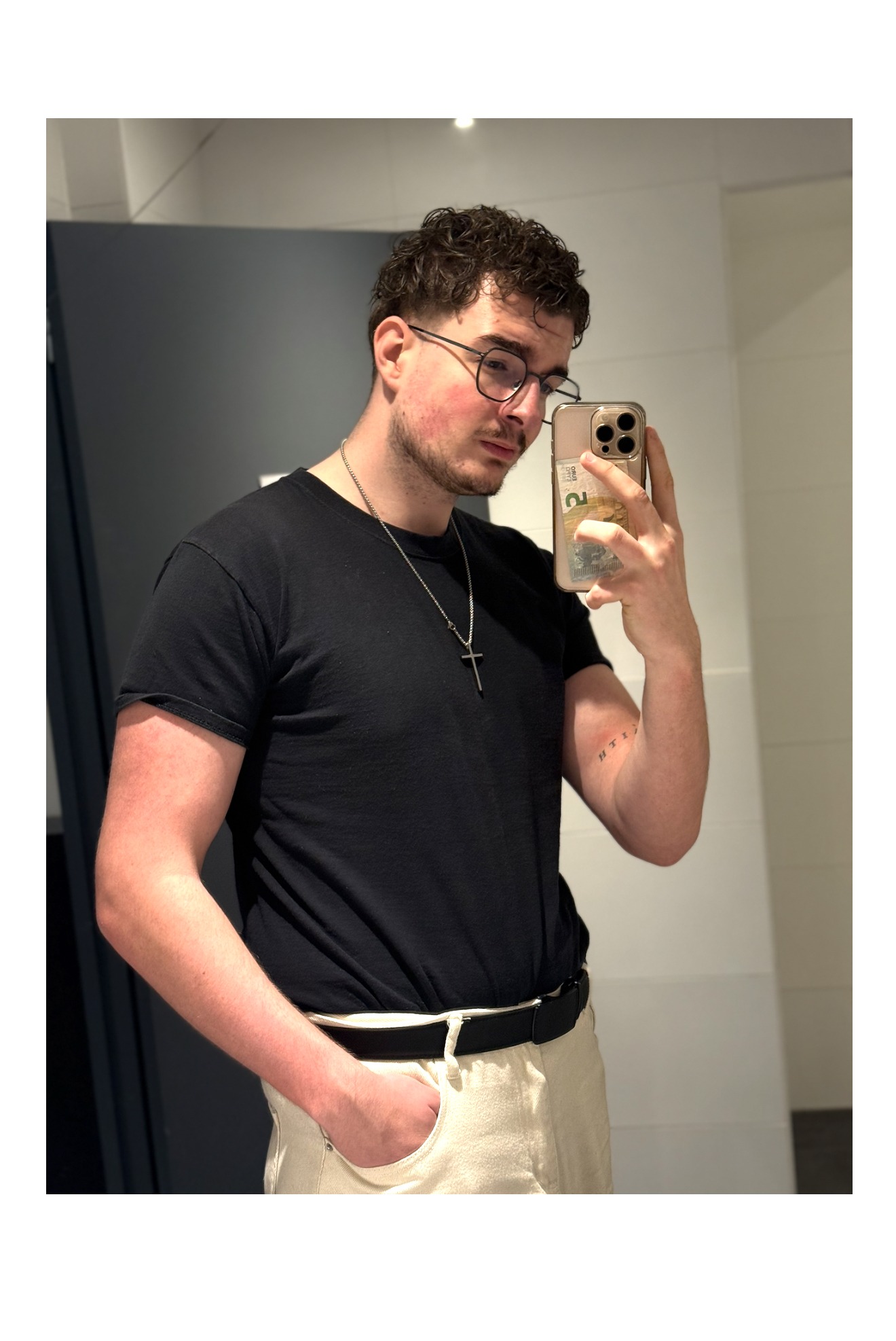 Profil de Rodwan, 21 ans, TS Suisse à Coire