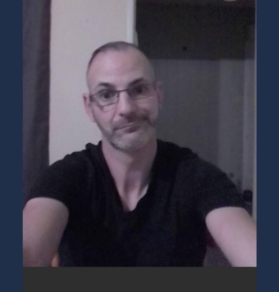 Profil de Luiguy, 46 ans, TS Suisse à Gampelen