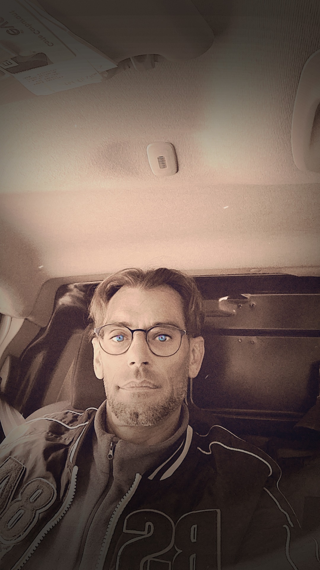 Profil de Guillian, 47 ans, TS Suisse à Lonay