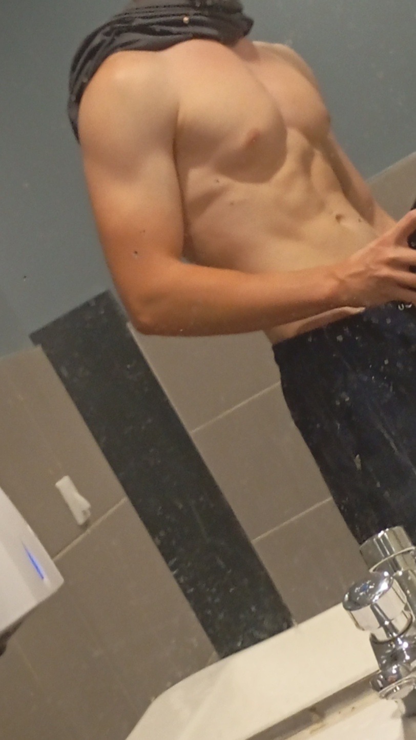 Profil de Aleksy, 19 ans, TS Suisse à Aigle