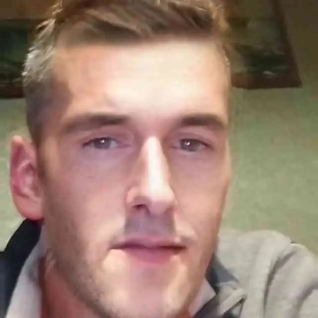 Profil de Thong, 35 ans, TS Suisse à Bourrignon