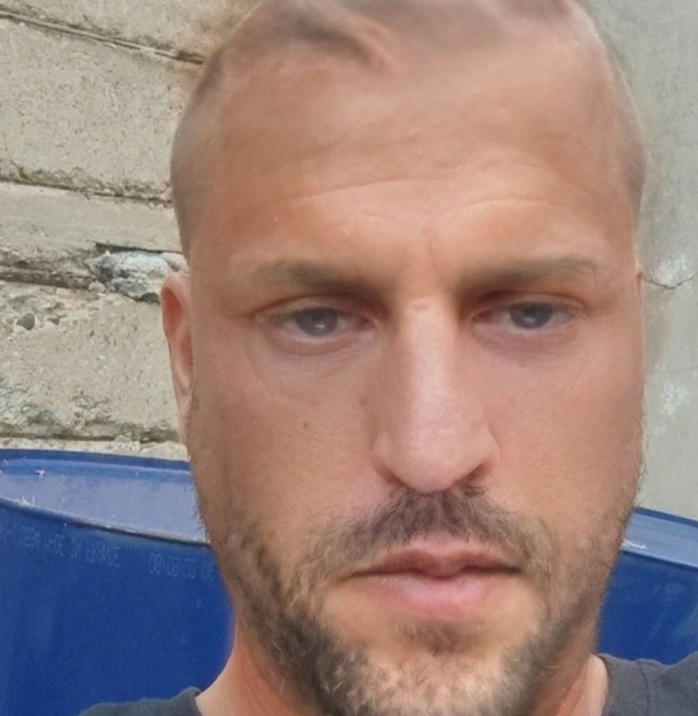 Profil de Karl-emmanuel, 48 ans, TS Suisse à Cronay