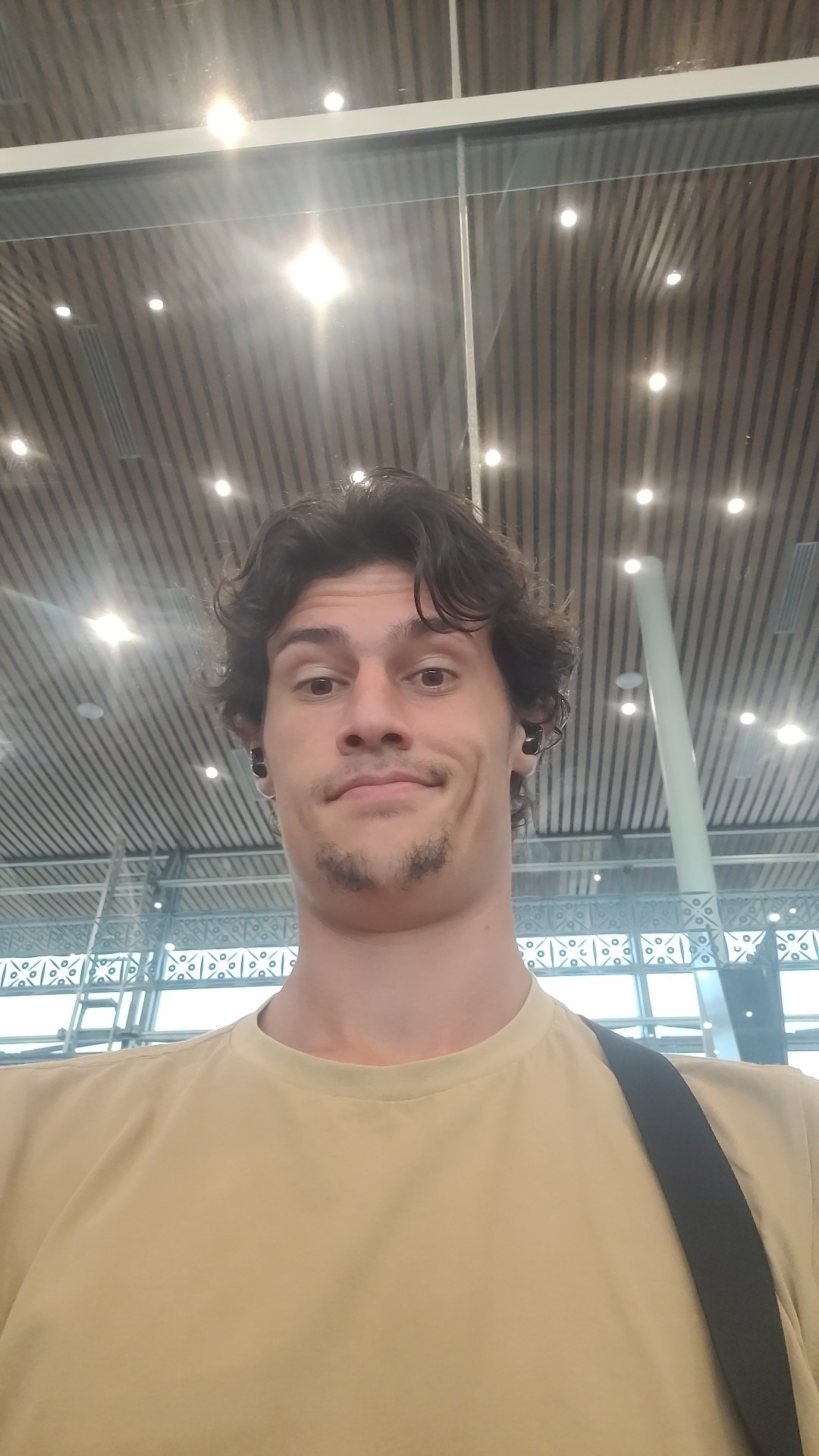 Profil de Tayrik, 22 ans, TS Suisse à Effingen
