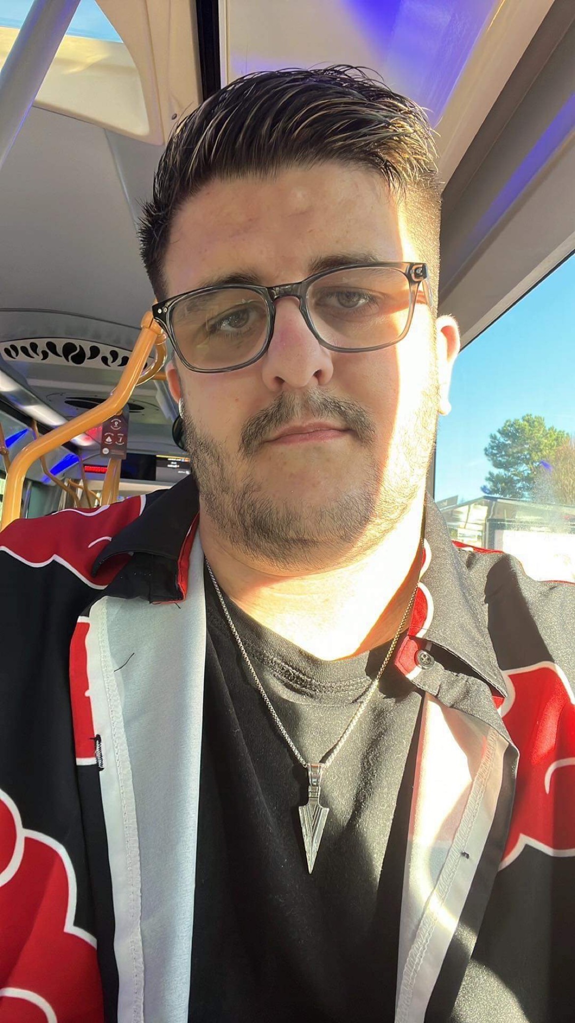 Profil de Manzon, 31 ans, TS Suisse à Rueras