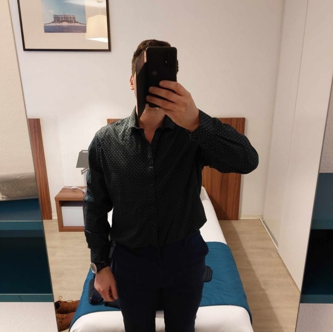 Profil de Milan, 40 ans, TS Suisse à Köniz