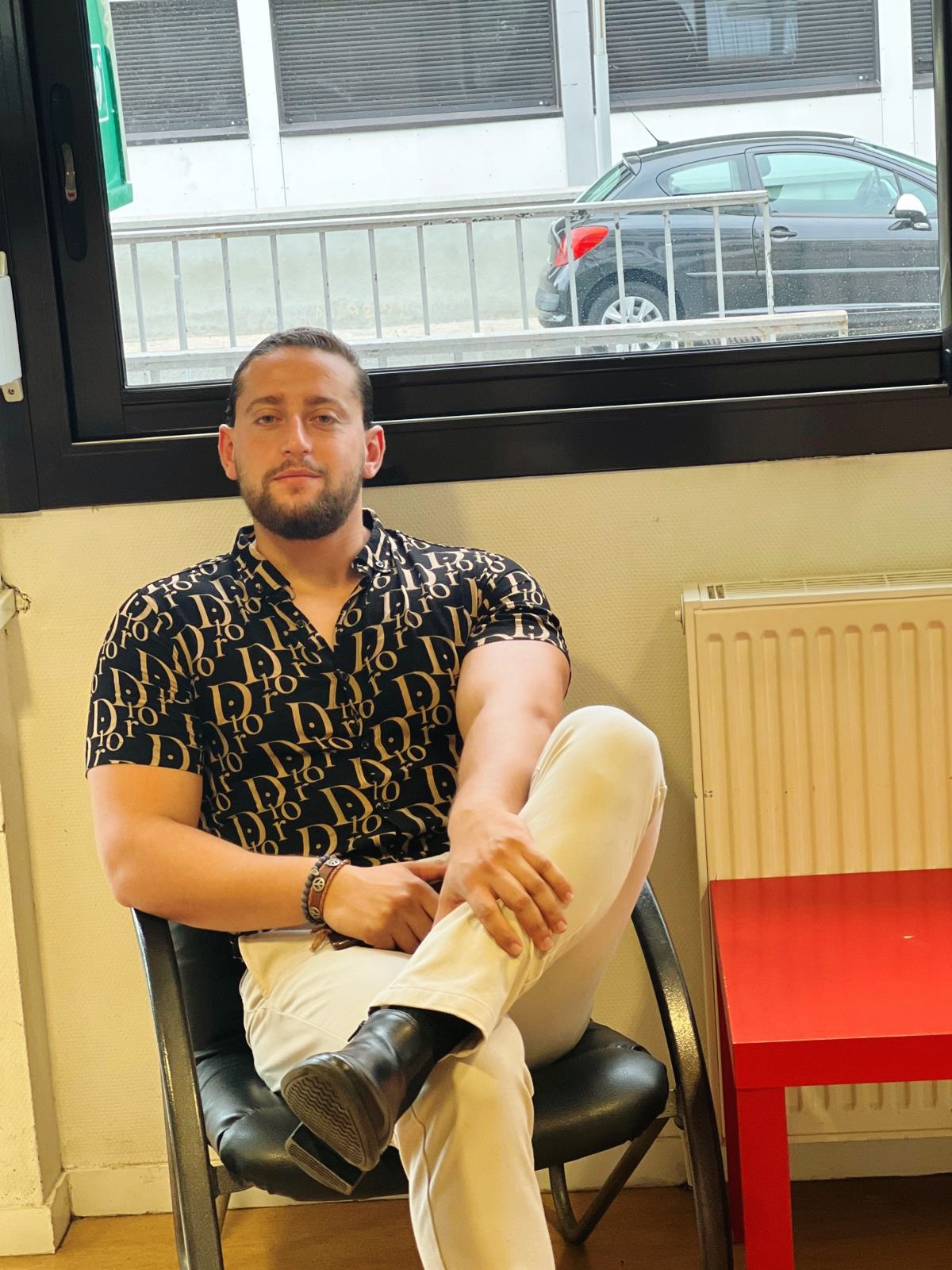 Profil de Souhayb, 27 ans, TS Suisse à Ballaigues