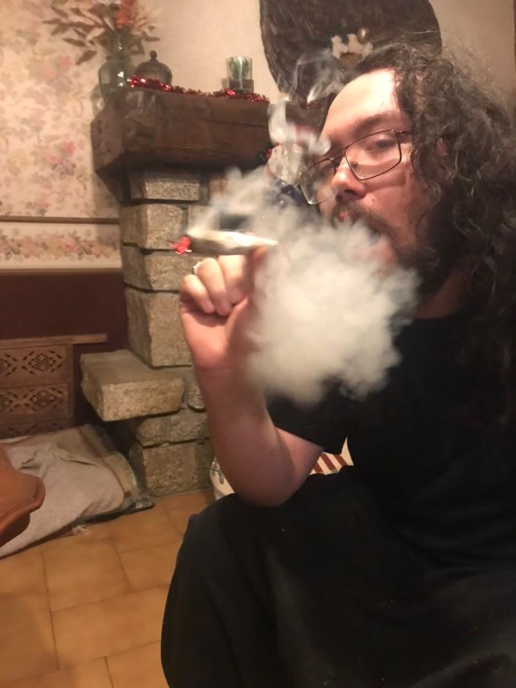 Profil de Albaro, 21 ans, TS Suisse à Agarn