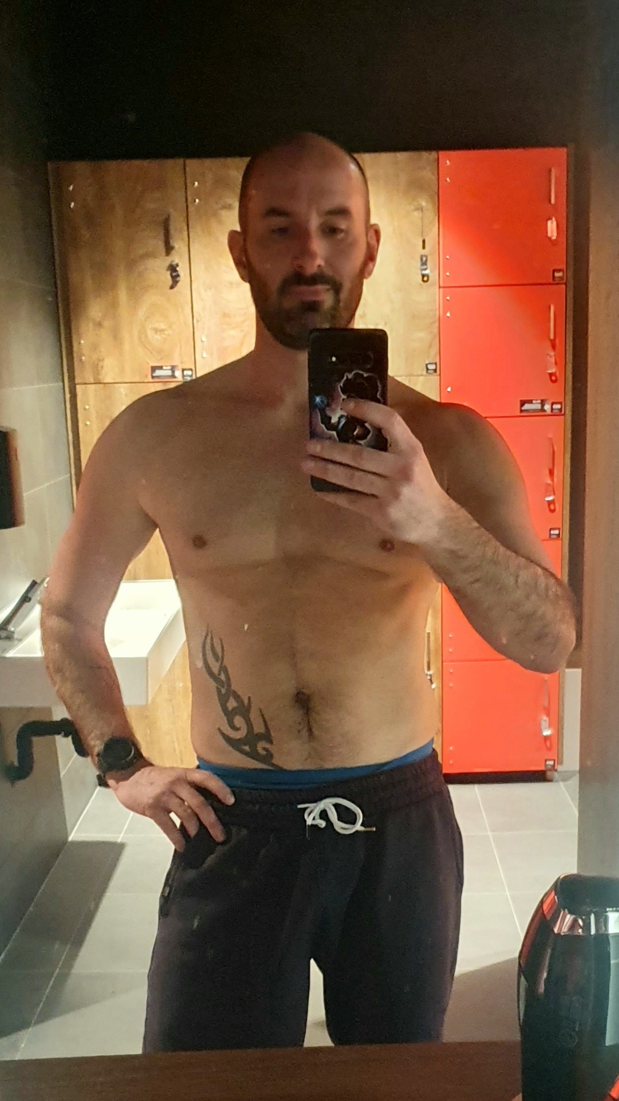 Profil de Malone, 39 ans, TS Suisse à Rossa