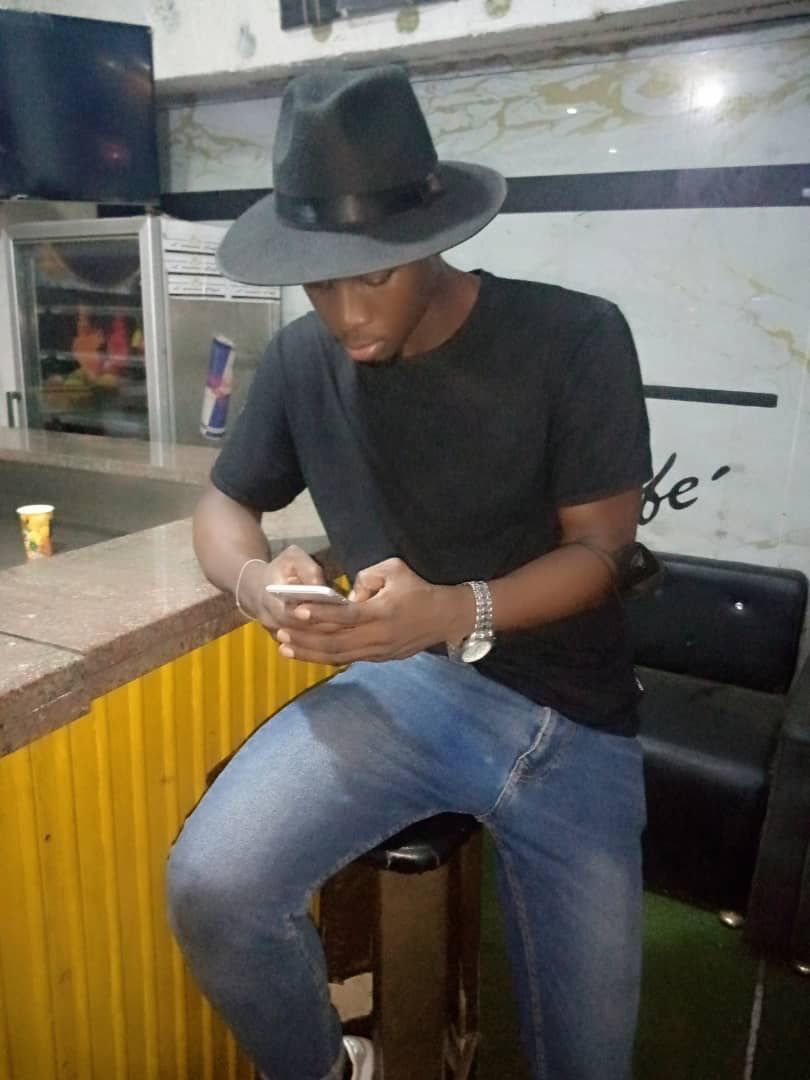Profil de Emanuel, 25 ans, TS Suisse à Salouf