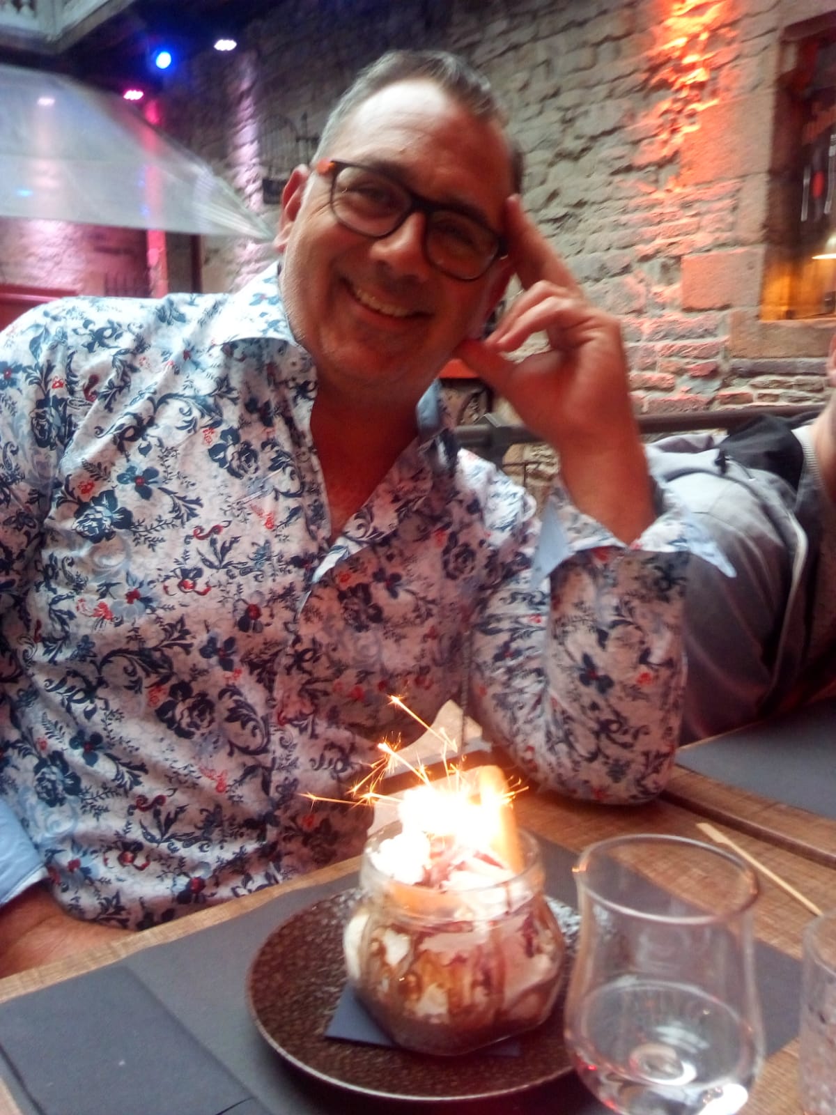 Profil de Fehim, 48 ans, TS Suisse à Villaz-St-Pierre