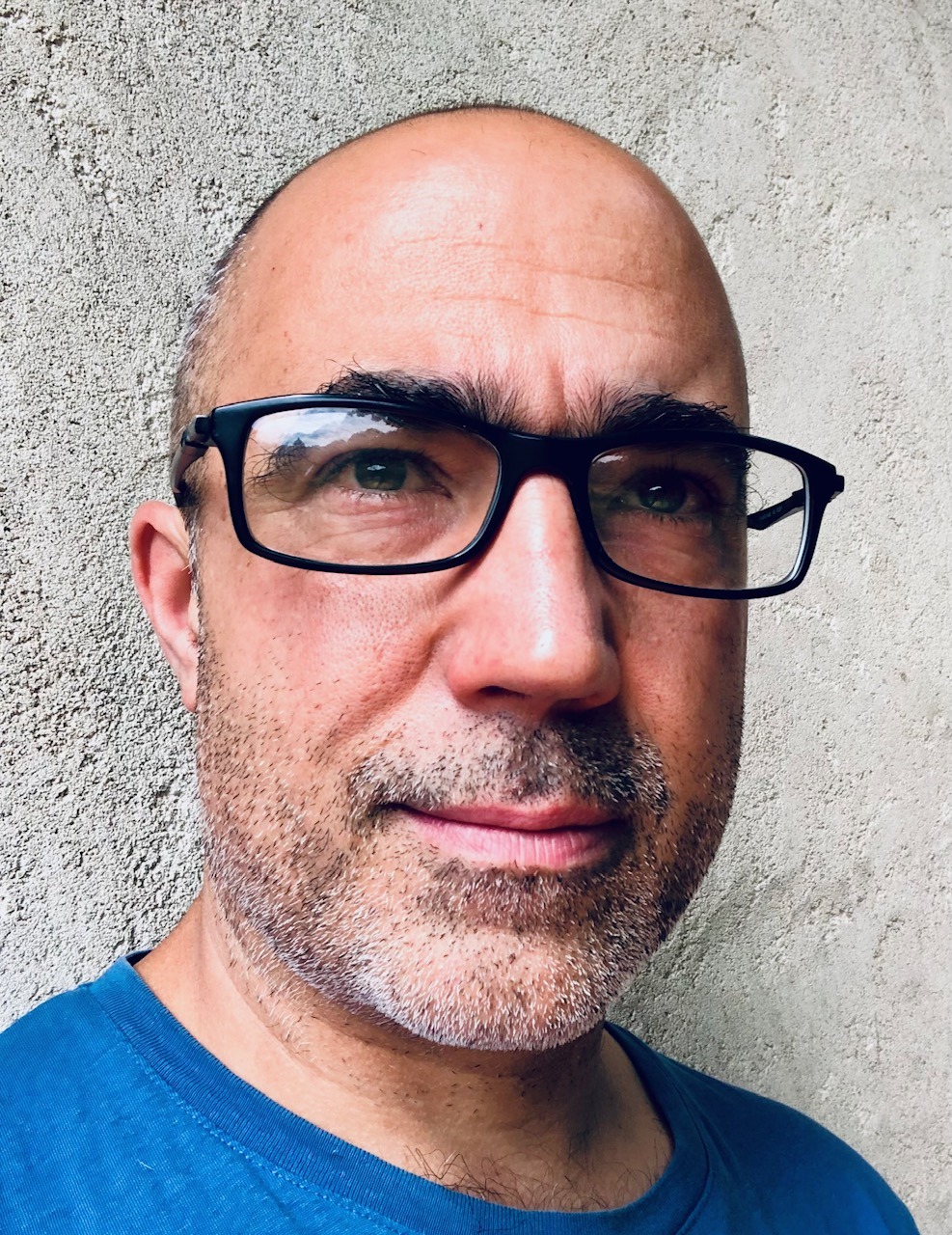 Profil de Zino, 45 ans, TS Suisse à La Roche FR