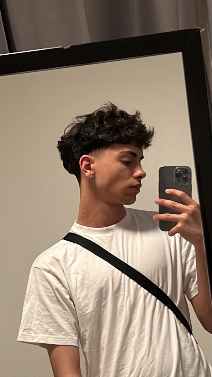 Profil de Montassar, 22 ans, TS Suisse à Vicosoprano