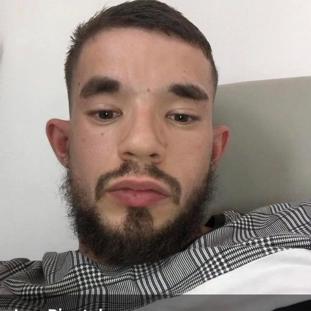 Profil de Houssin, 26 ans, TS Suisse à Giswil