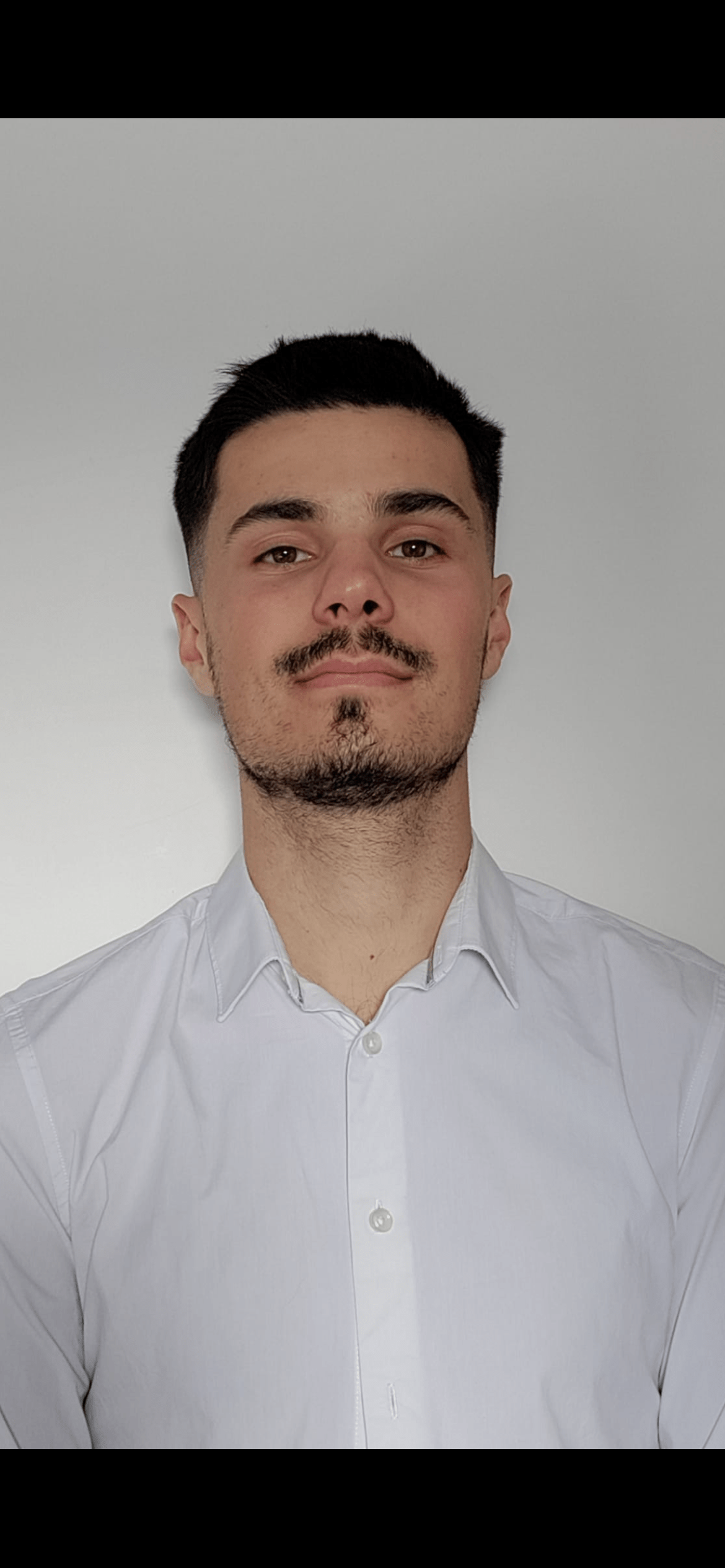 Profil de Abdul-rahman, 22 ans, TS Suisse à Rue