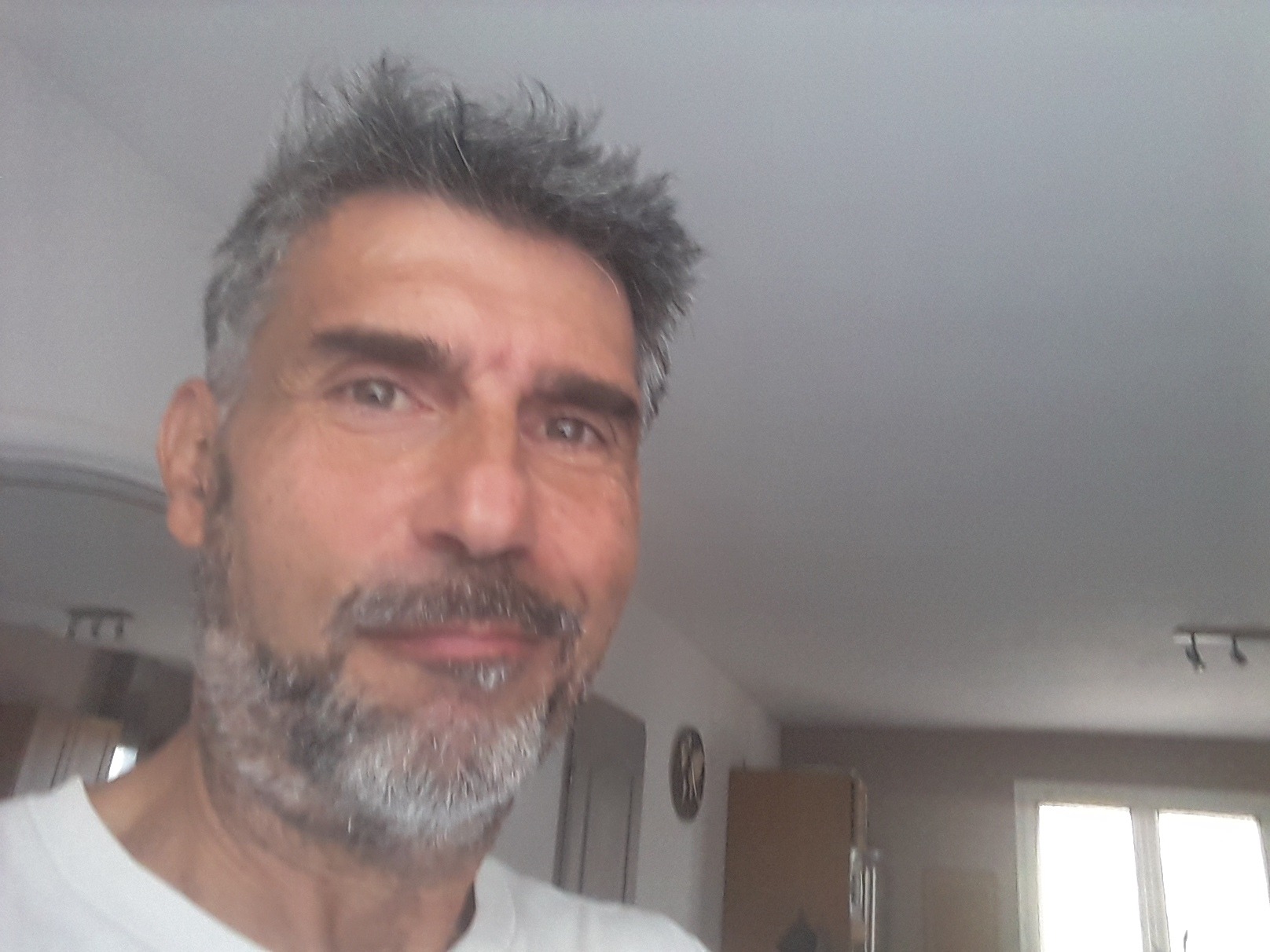 Profil de Djordan, 55 ans, TS Suisse à Castrisch