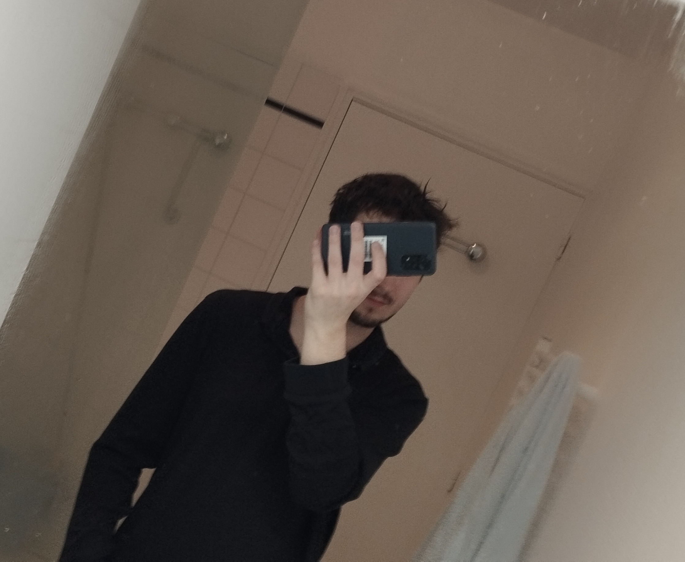 Profil de Yoshua, 21 ans, TS Suisse à Matran